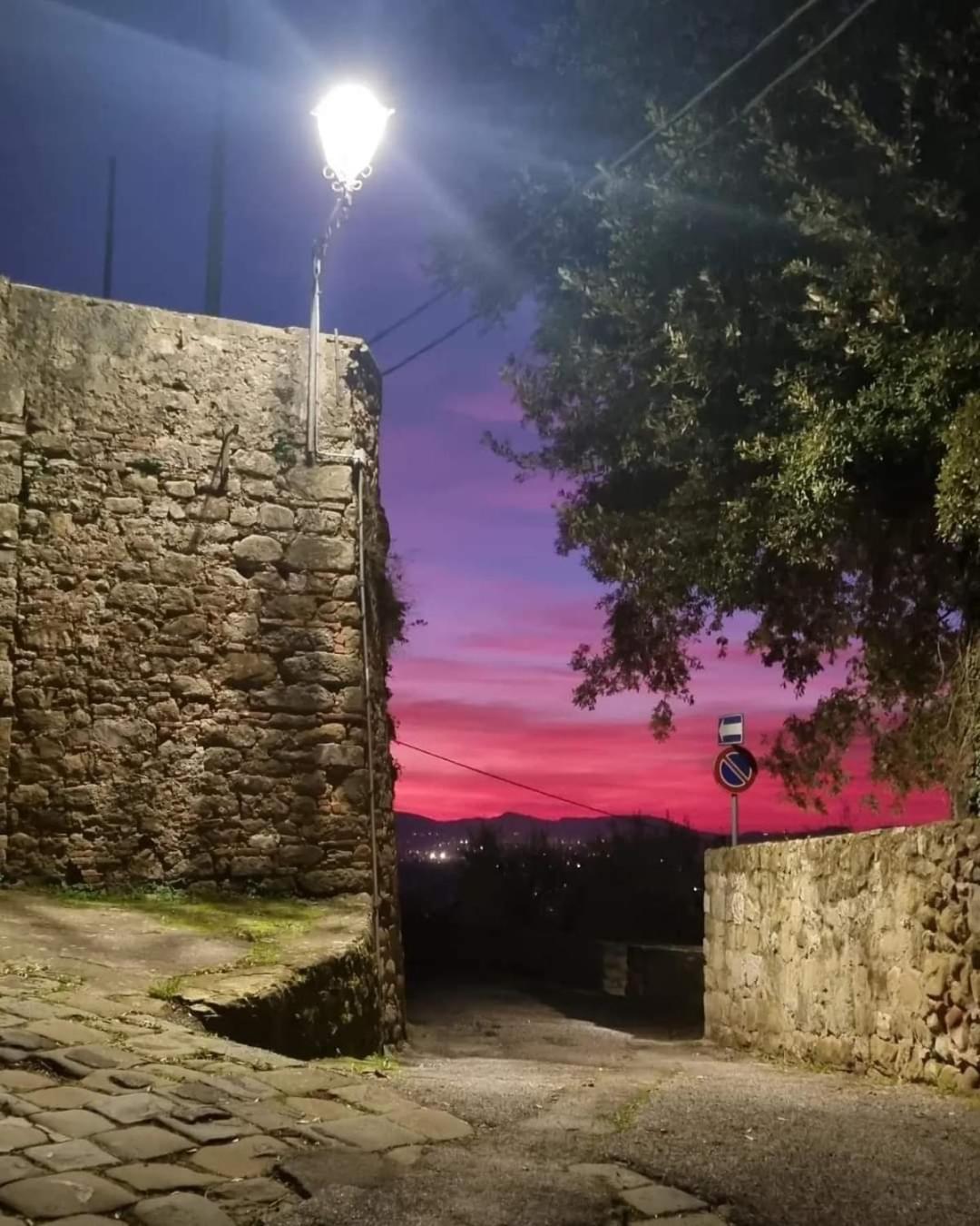 La Grotta San Michele Hotel Montevettolini Eksteriør billede