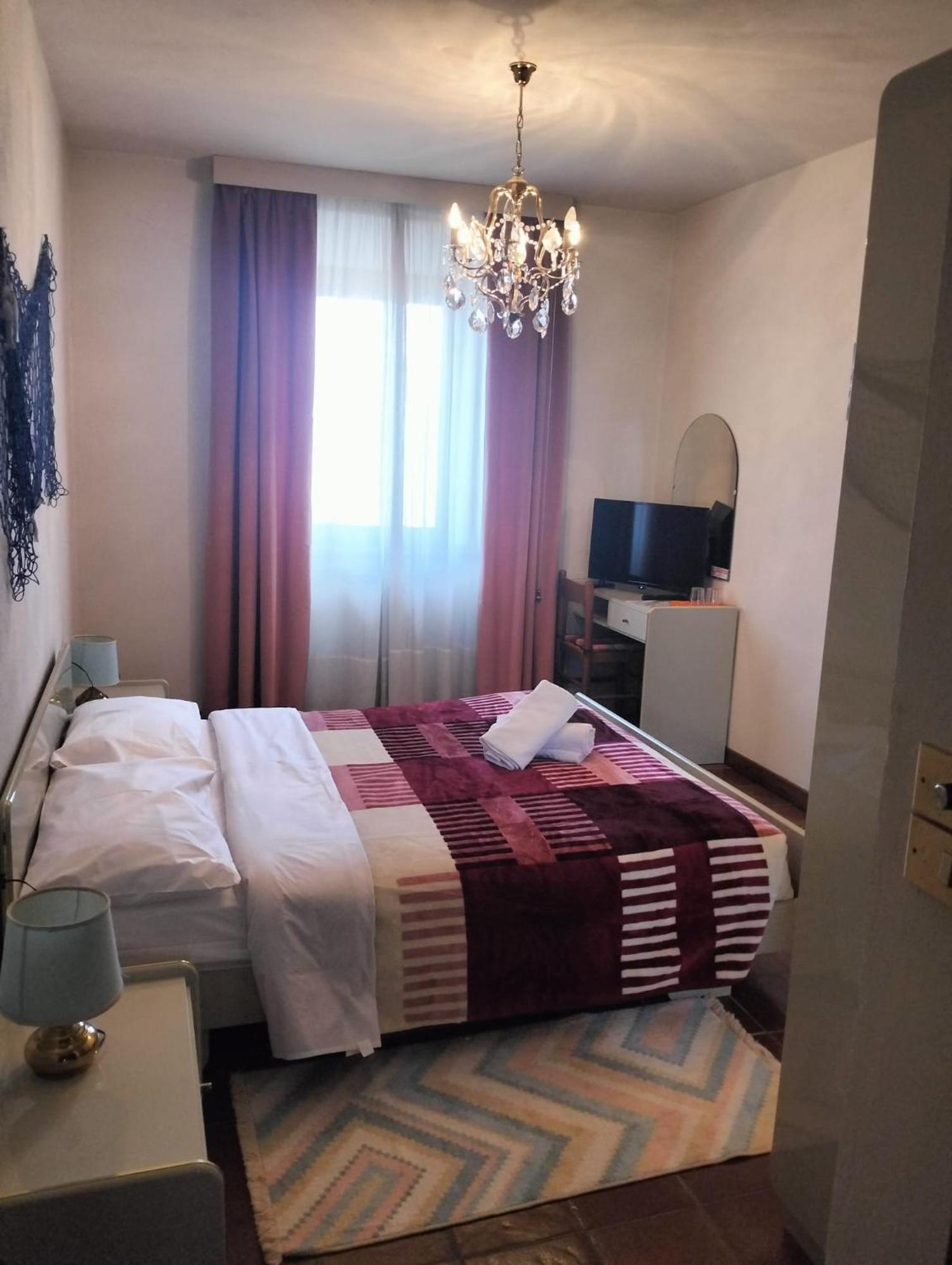La Grotta San Michele Hotel Montevettolini Eksteriør billede
